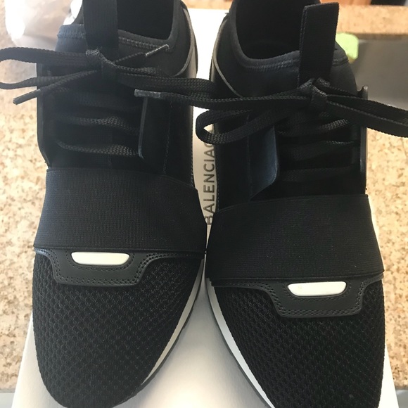 balenciaga road runners